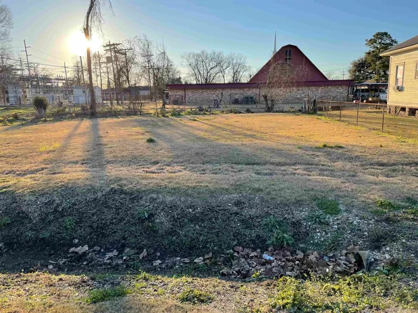 1085 Center St, Beaumont, TX 77701