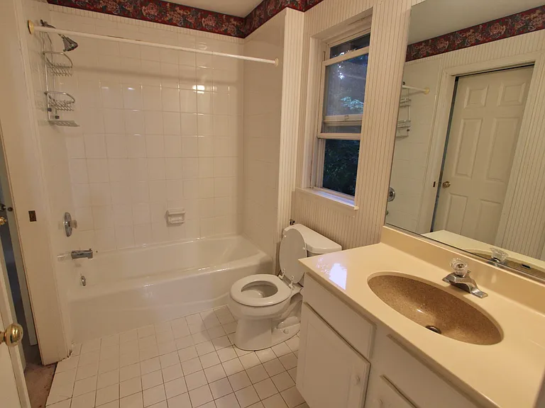 7635 Bittersweet Dr — Photo 24