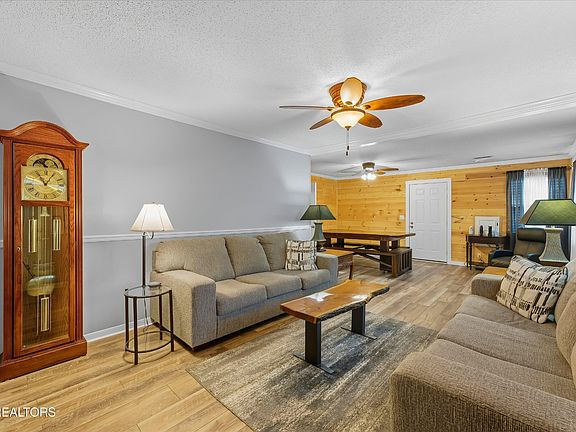 4th image of 1238 Cedarwood Ln