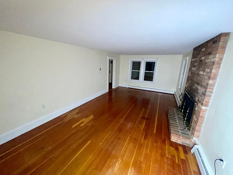 2 Bellevue Rd — Photo 10