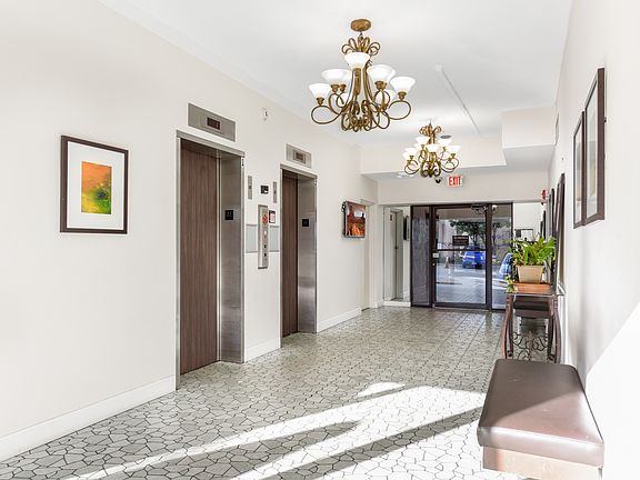 2nd image of 1465 NE 123rd St APT 316
