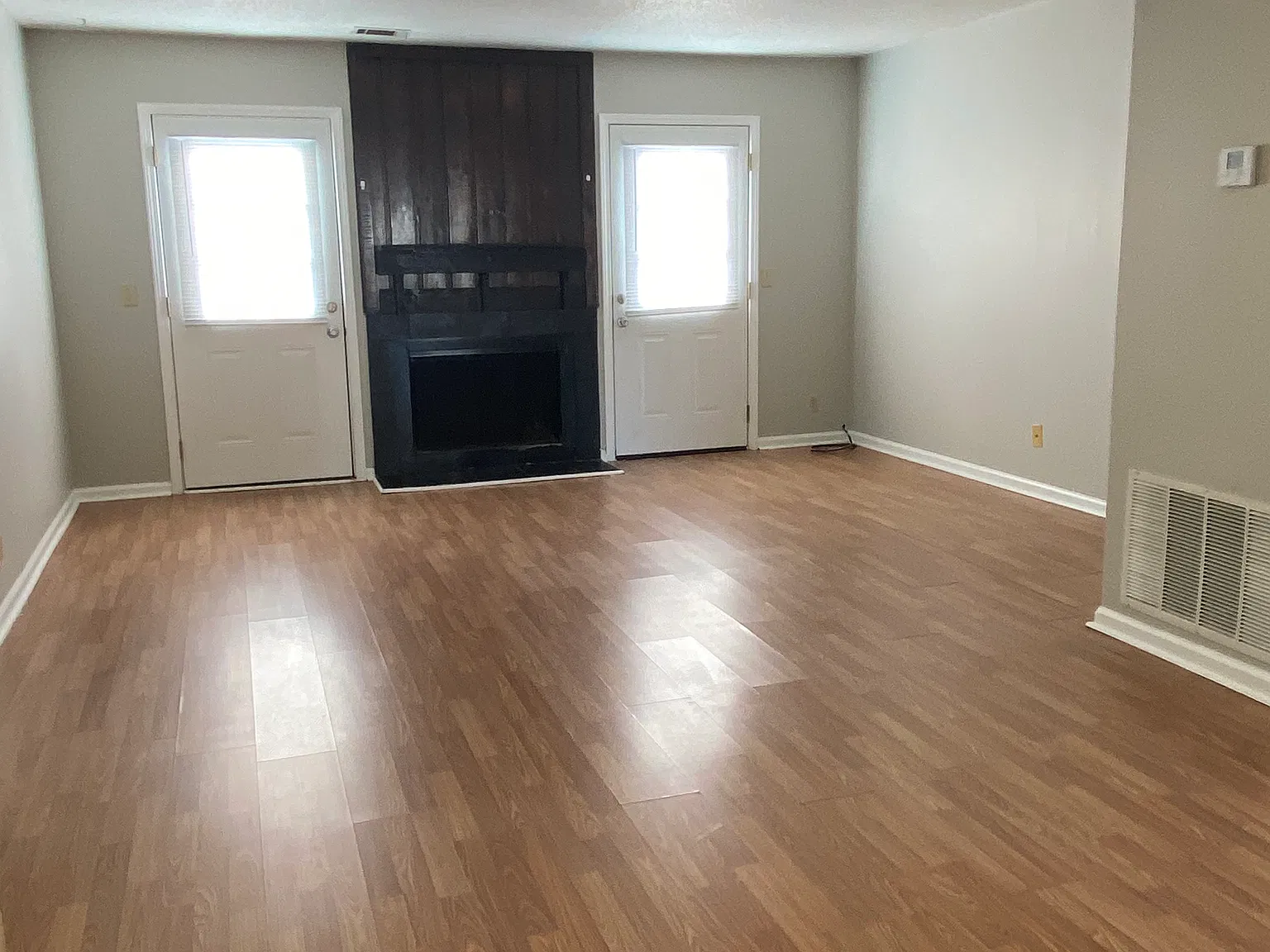 2 bed, 1.5 bath, 1064 sqft, $1,200 — Photo 3