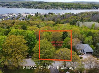 226 Church St, Penetanguishene, ON L9M 1G6