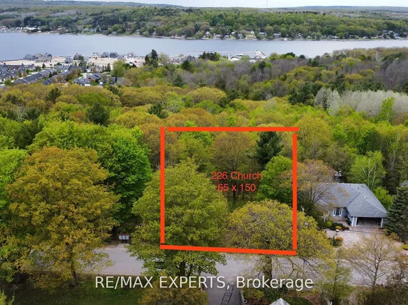 226 Church St, Penetanguishene, ON L9M 1G6