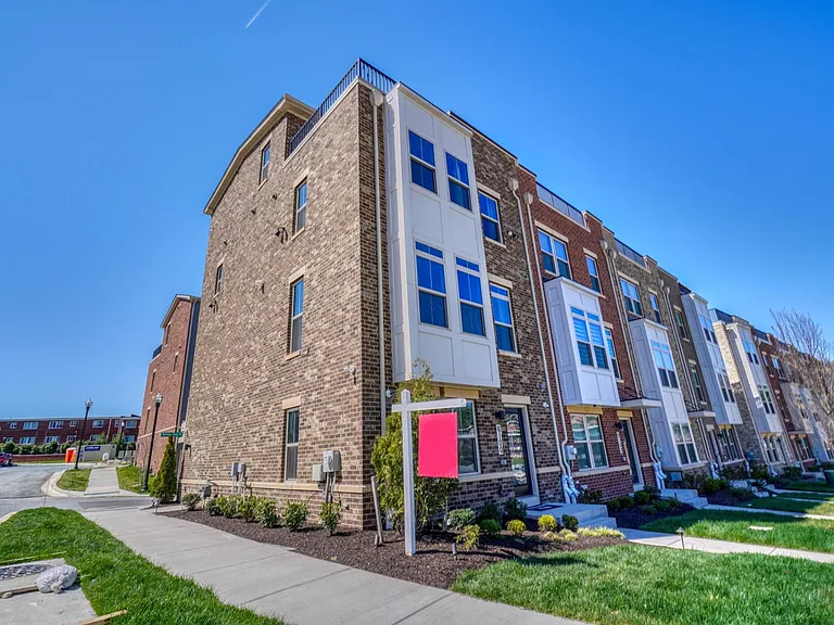 6100 Northwest Dr #1 — Photo 55
