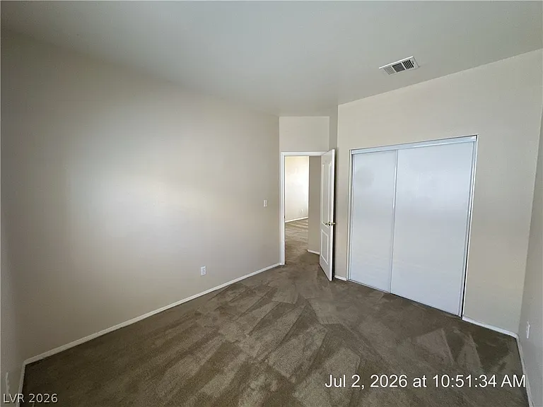 122 McLaren St — Photo 35