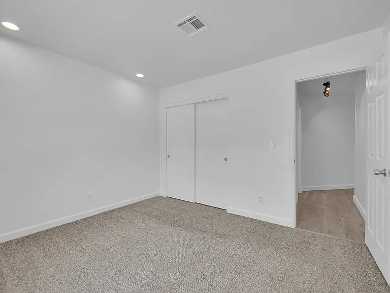 2505 Sea Venture Dr — Photo 9