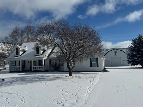 2929 Vale Rd, Klamath Falls, OR 97603