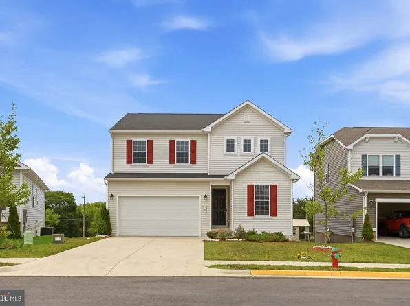 102 Curtain Fall Dr, Middletown, VA 22645