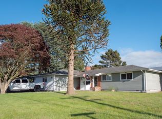 9045 Fairview Rd, Tillamook, OR 97141