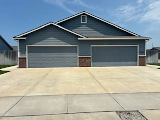 1618 E Olive Ct — Photo 17