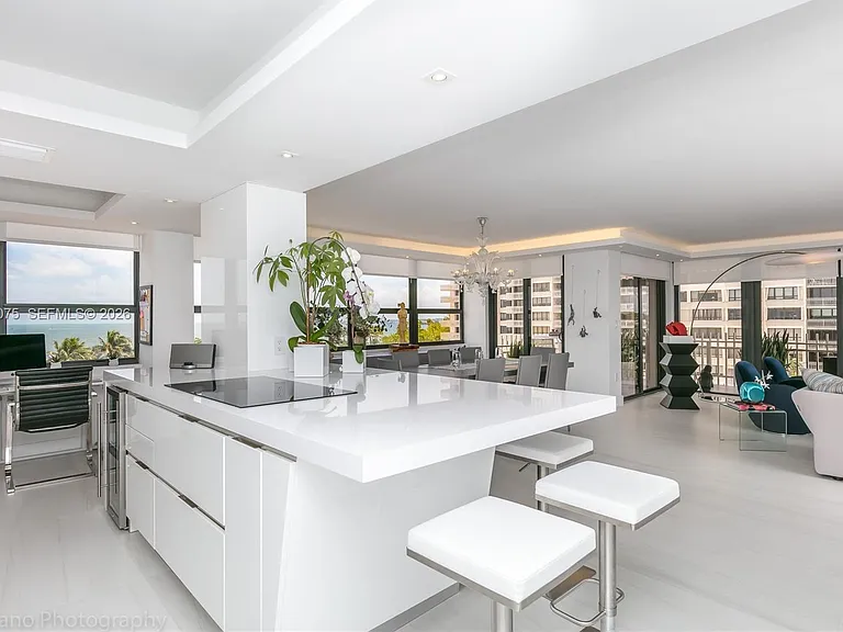 3 Grove Isle Dr #C502 — Photo 8
