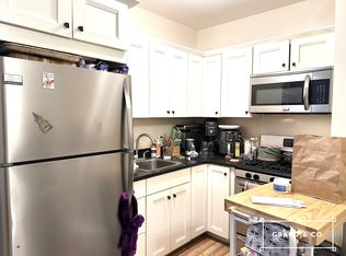 329 Leonard St #1R, Brooklyn, NY 11211