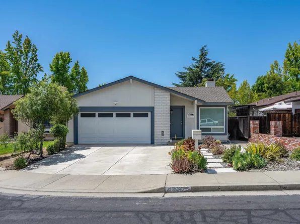 1255 Cougar Ln, Concord, CA 94521