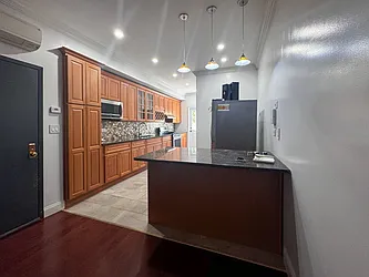 Rented by Isaac Silberstein, LREB