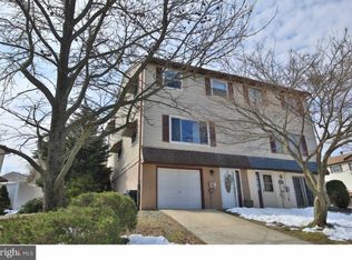 822 Crestview Rd, Philadelphia, PA 19128