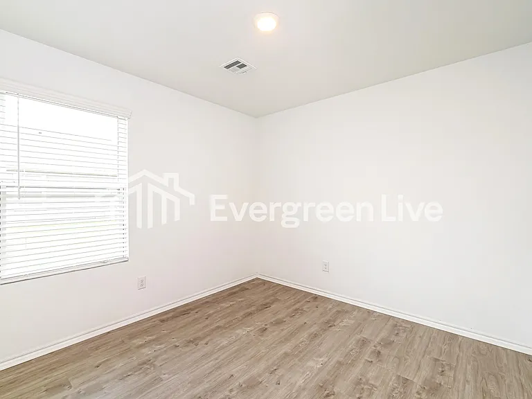 10905 SW 22nd St — Photo 13