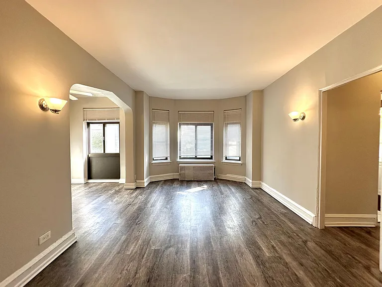 1033 W Loyola Ave #207 — Photo 6