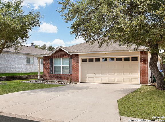2nd image of 12654 Carriage Blvd