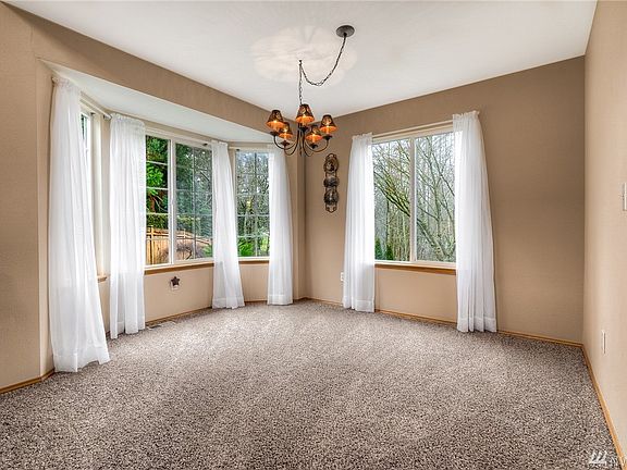 5th image of 7222 203rd Ave E