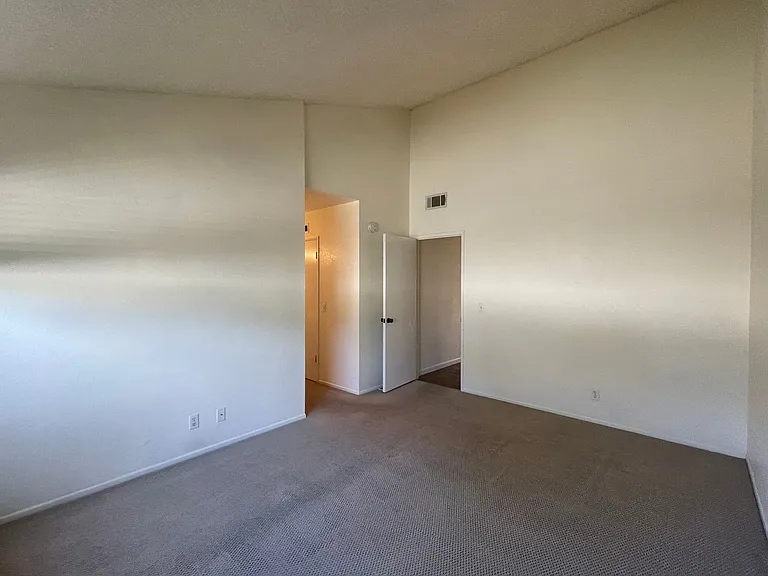 346 Oliver Rd — Photo 12