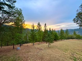 8104 E Antelope Rd, Eagle Point, OR 97524