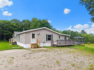 276 Violet Lane, Waldoboro, ME 04572