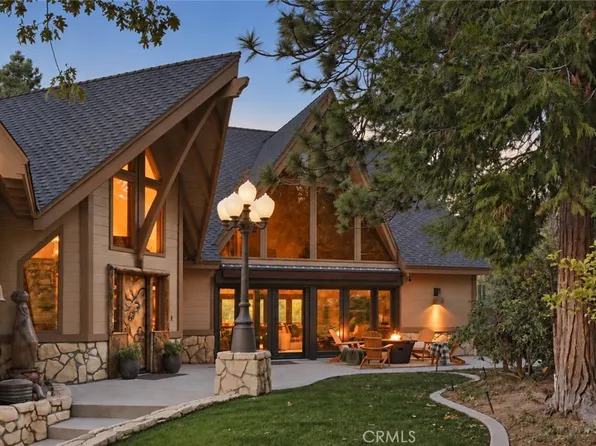 942 Lake Edge Way, Lake Arrowhead, CA 92352