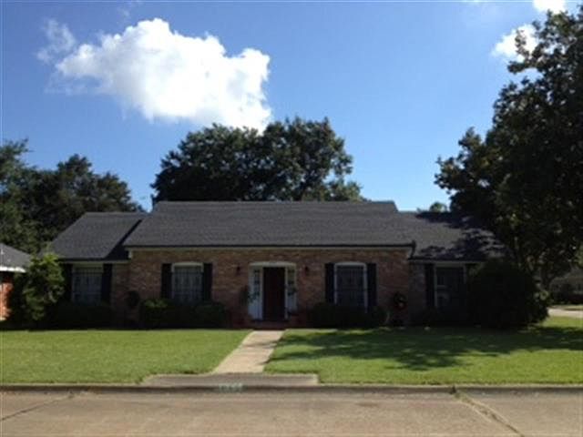 1st image of 3044 Eugenia Ln