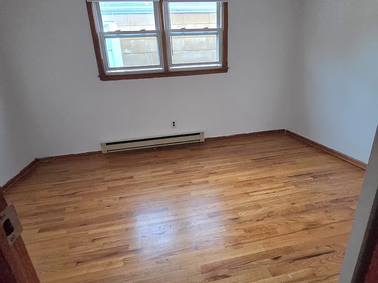 38 6th St #1 — Photo 3