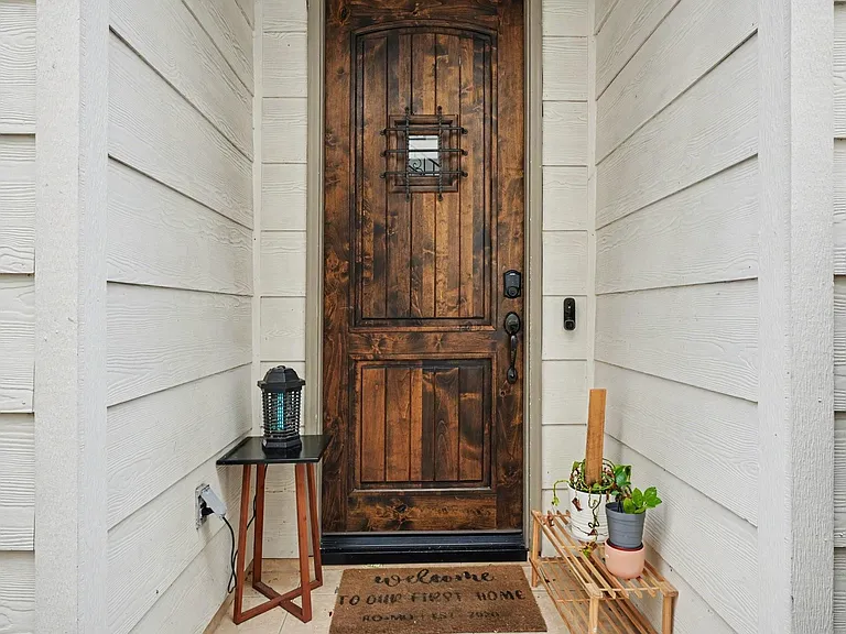 906 Patterson St — Photo 2