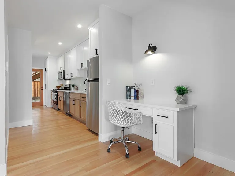 1720 U St #4 — Photo 11