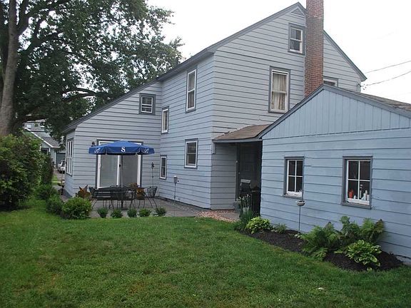4th image of 197 W Circular St
