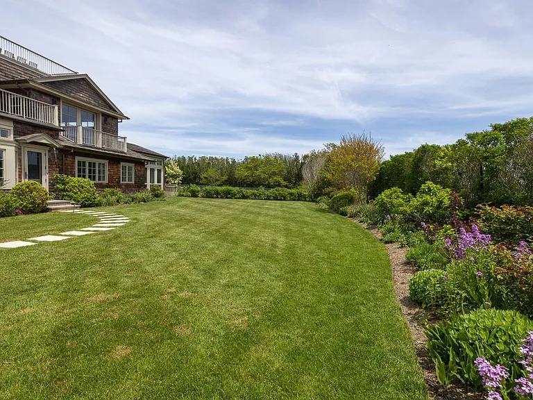 42 Crestview Ln — Photo 29