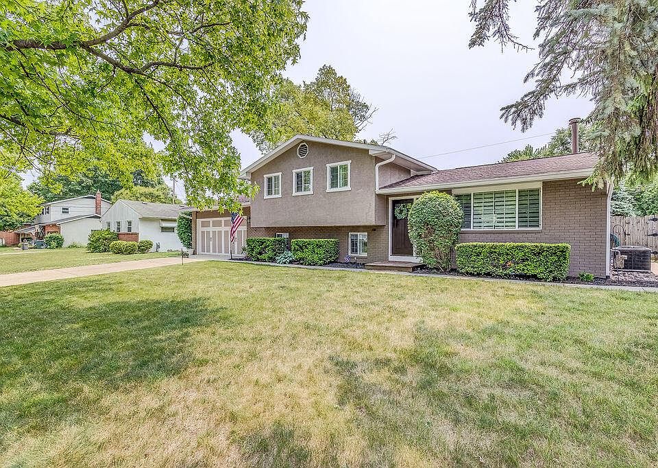 1049 Kennington Ave, Columbus, OH 43220 | Zillow