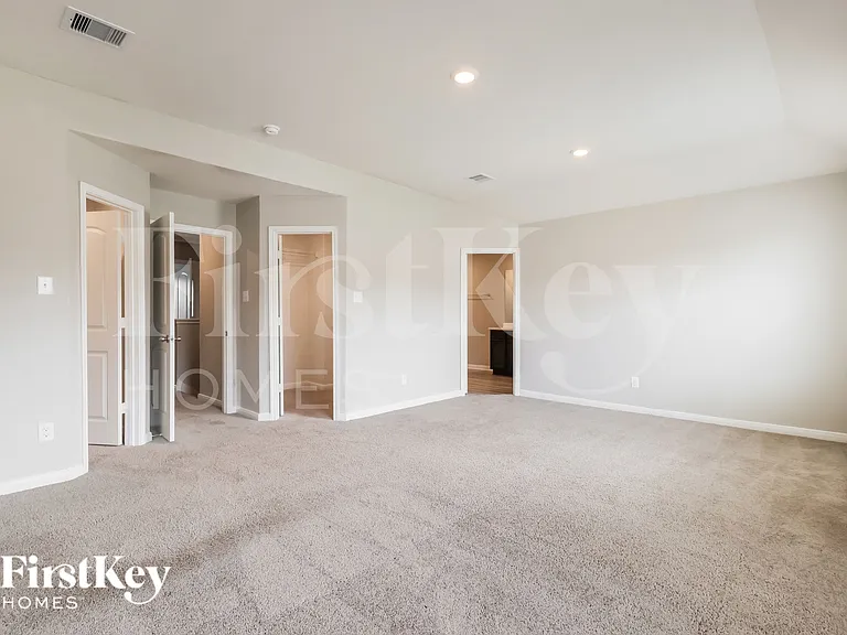 26716 Frost Dr — Photo 9