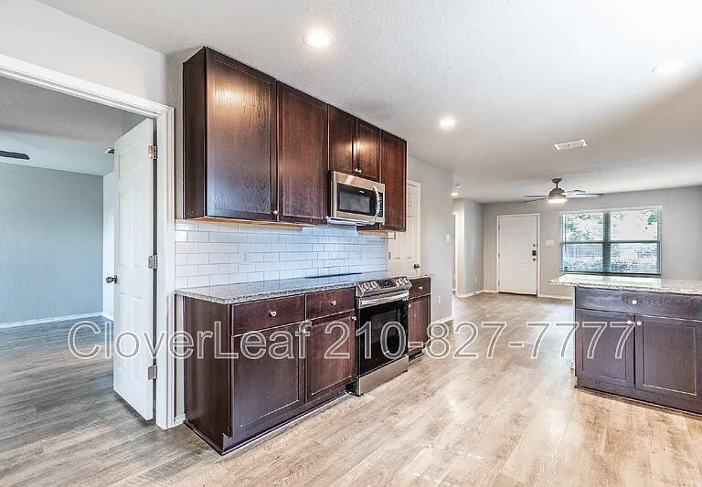 5806 Machaela Trce — Photo 13
