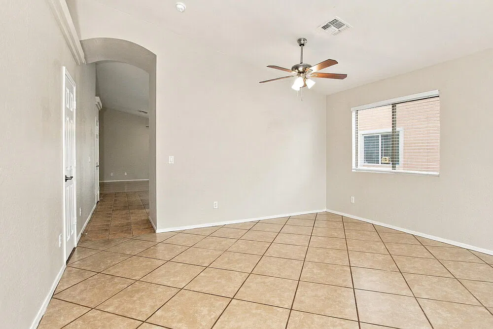 3 bed, 2.0 bath, 1678 sqft, $1,895 — Photo 3