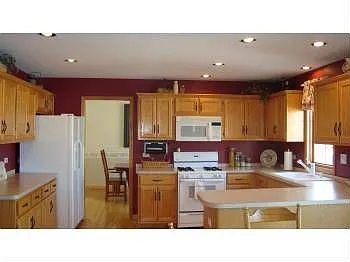 438 Camden Cir photo 1