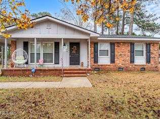 627 Burgoyne Dr, Fayetteville, NC 28314