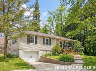 676-678 Oak Summit Rd, Millbrook, NY 12545