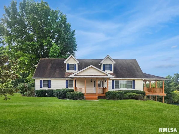 21704 W White Rd, Laura, IL 61451