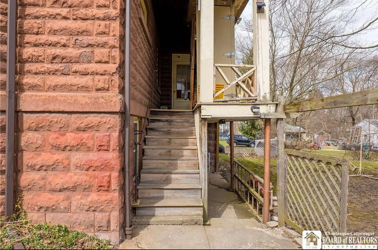 349 Foote Ave — Photo 3