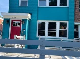 121 Victor St NE #B, Washington, DC 20011
