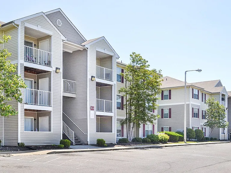Autumn Ridge Apartments — Photo 12