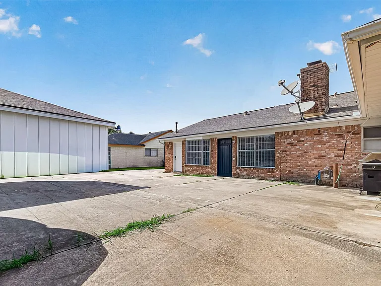 8831 Sandstone St — Photo 28