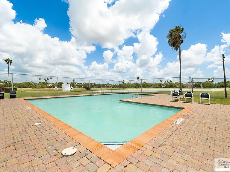 34 Red Bay Cir — Photo 25
