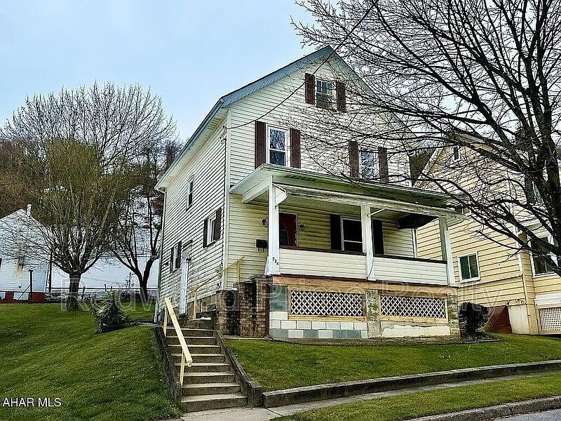 1st image of 724 Russell Ave