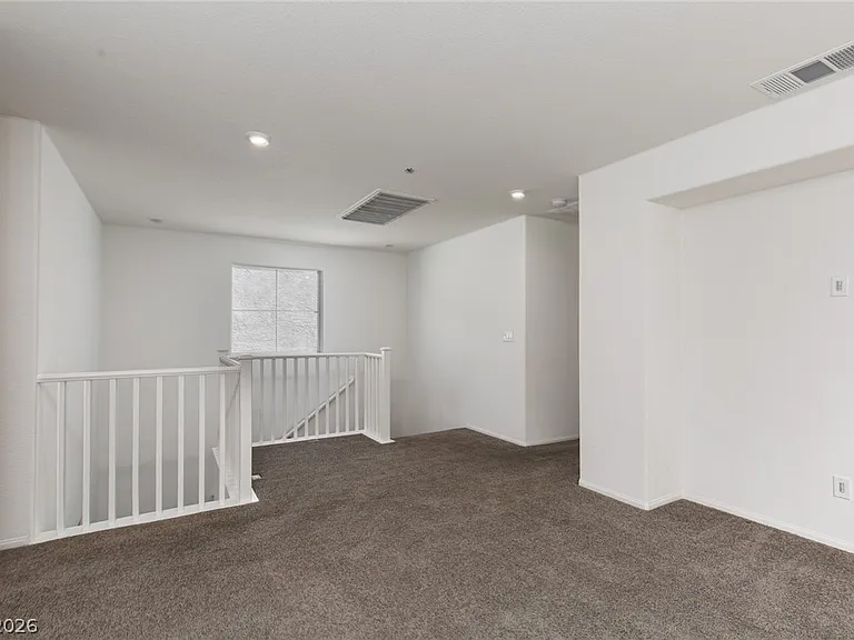 8045 Skye Foxx St — Photo 17