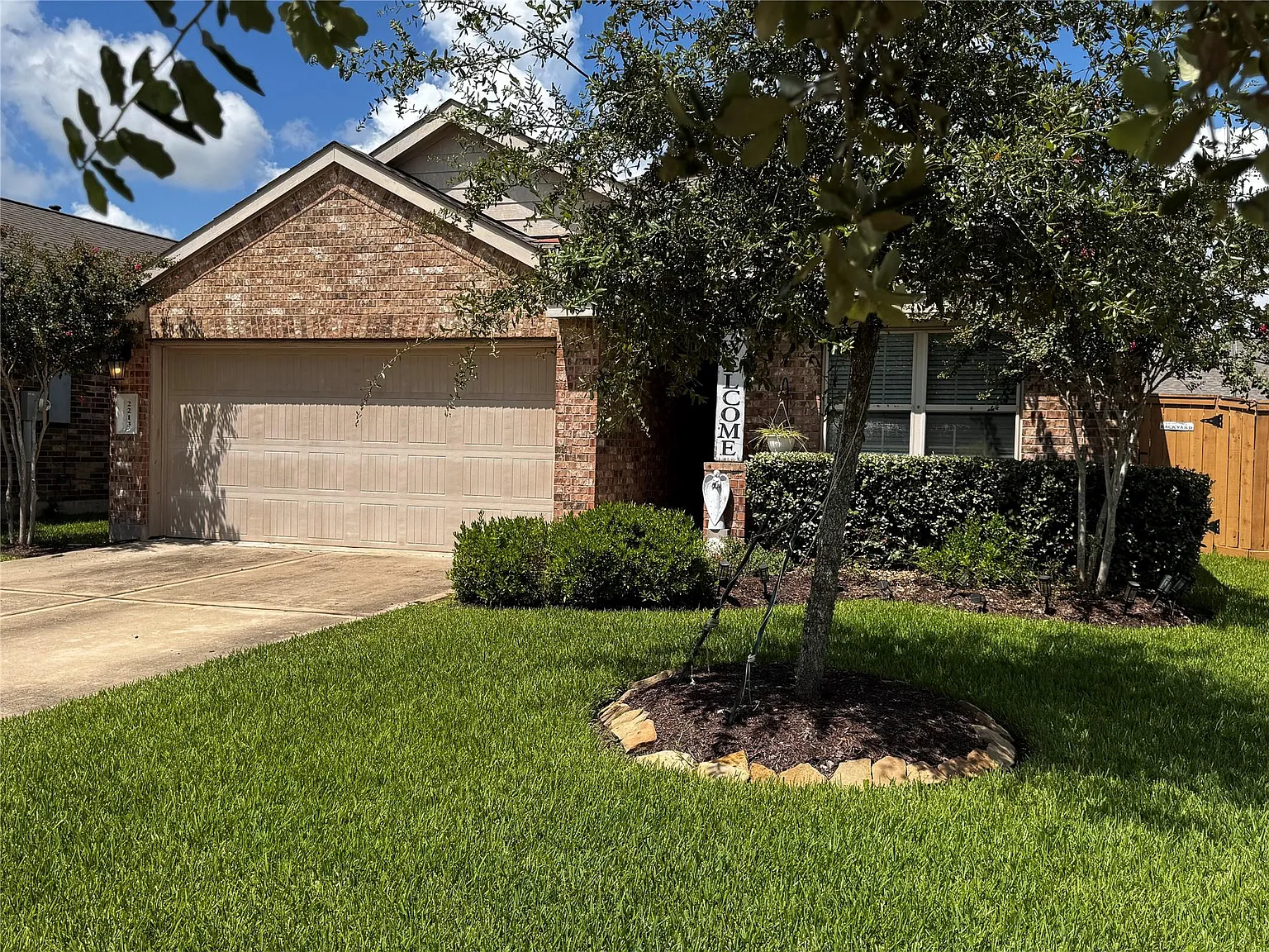 3 bed, 2.0 bath, 1530 sqft, $2,280 — Photo 1